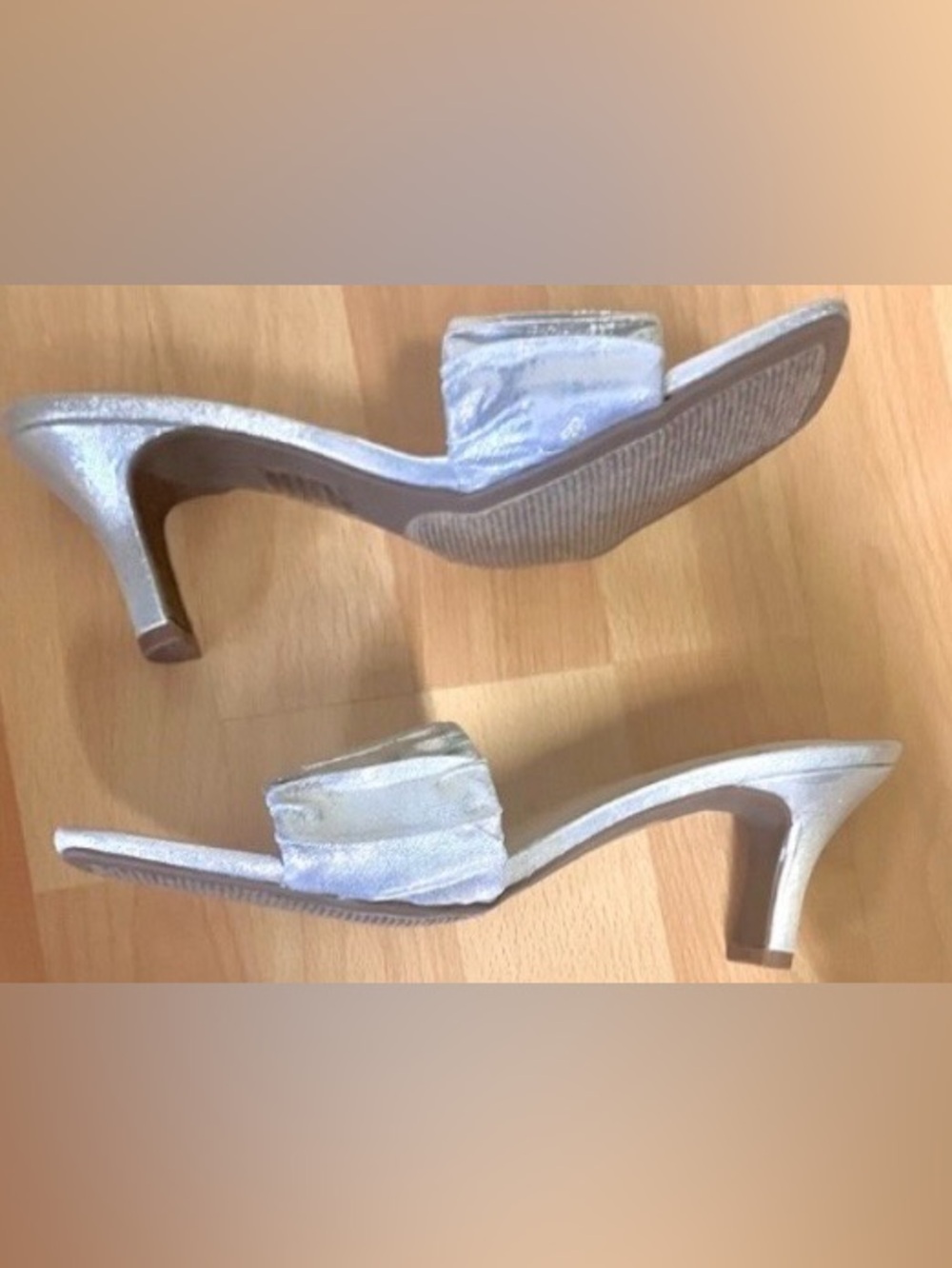 Silver Scrunch Band Kitten Heel Slide Sandals- Size 6.5